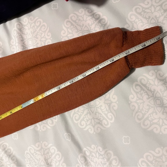 Vintage Acrylic Sweater “House of Jade” with cute shoulder zip Size S - Picture 3 of 7